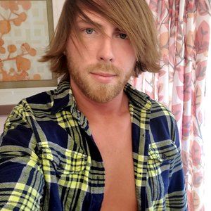 Meet your Posher, Nic